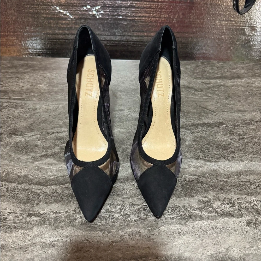 SCHUTZ Myrine Nubuck Pump In Black. Size 6B - Picture 2 of 8